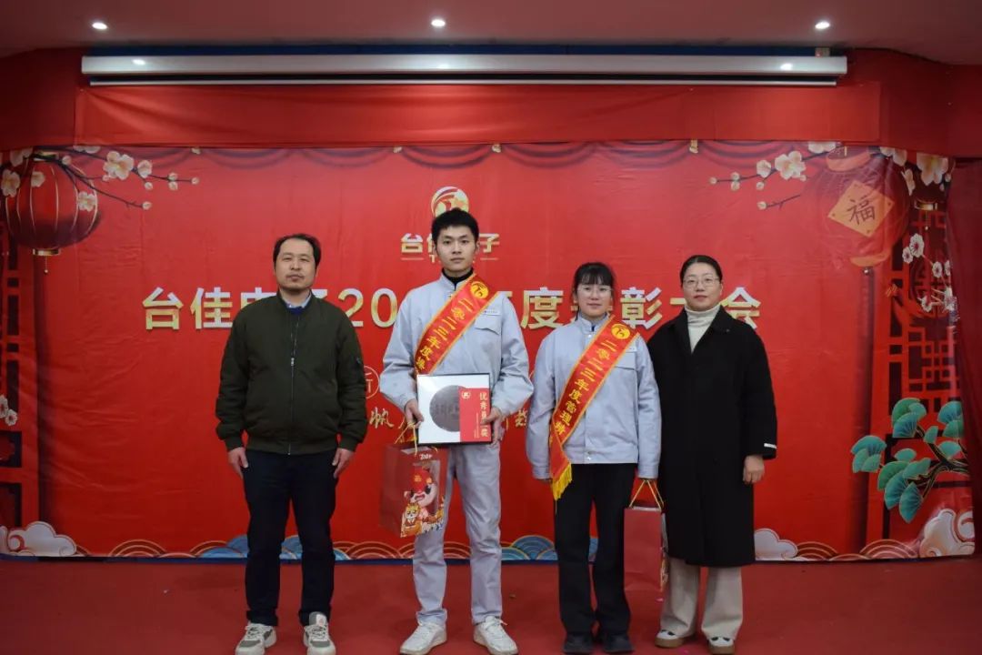 01c6d798-0963-4115-87db-d99e967831bb