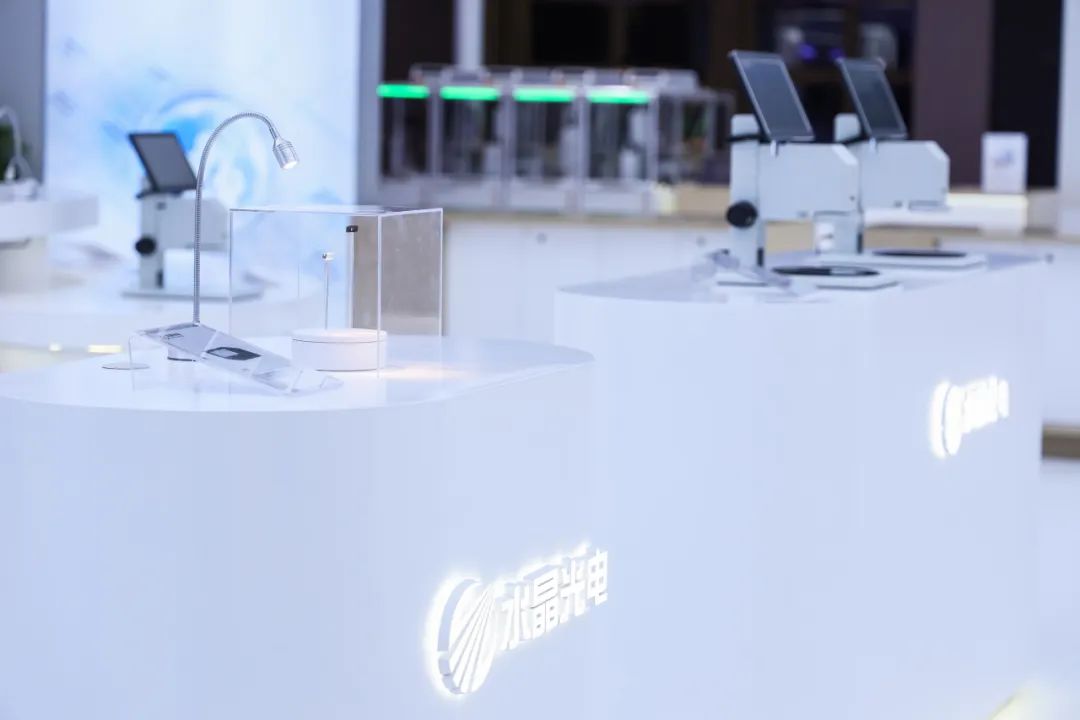 2c7cde39-bacd-4c04-b1f4-fe9c9608a11e