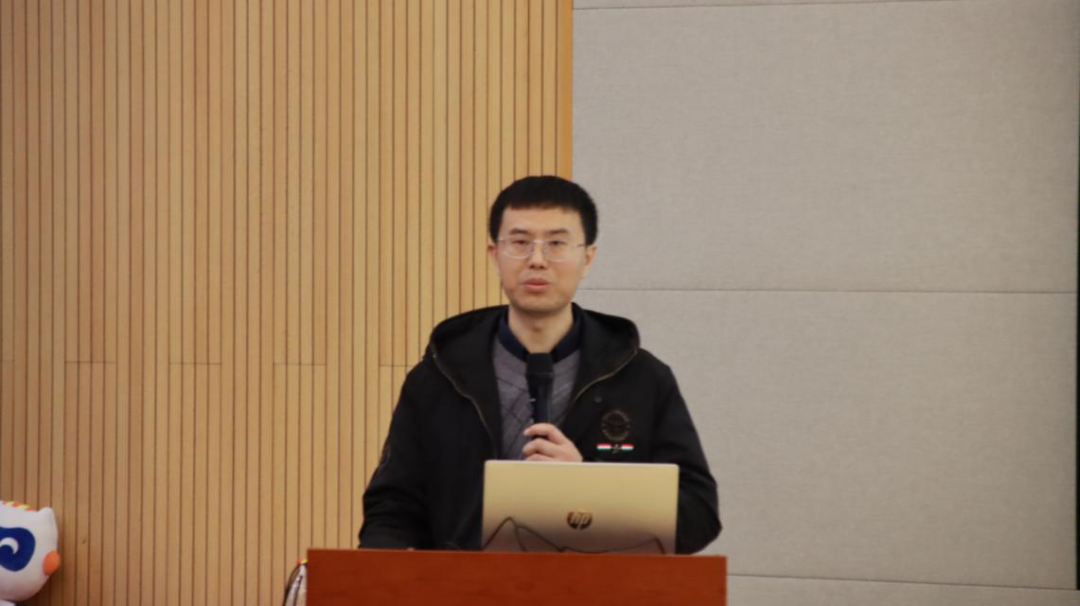 ef37da43-cde5-43a0-bcc8-b5b1d06f3e78