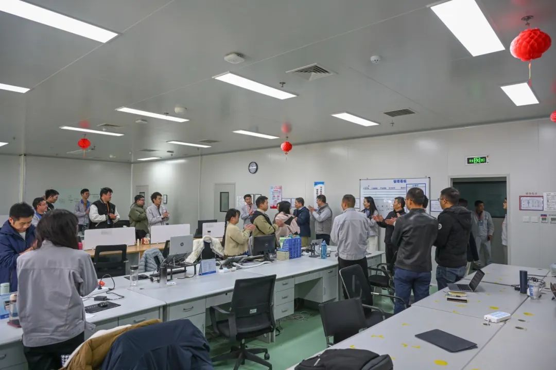 ffb85350-ce4a-4e19-b451-3f40b5e39b3d